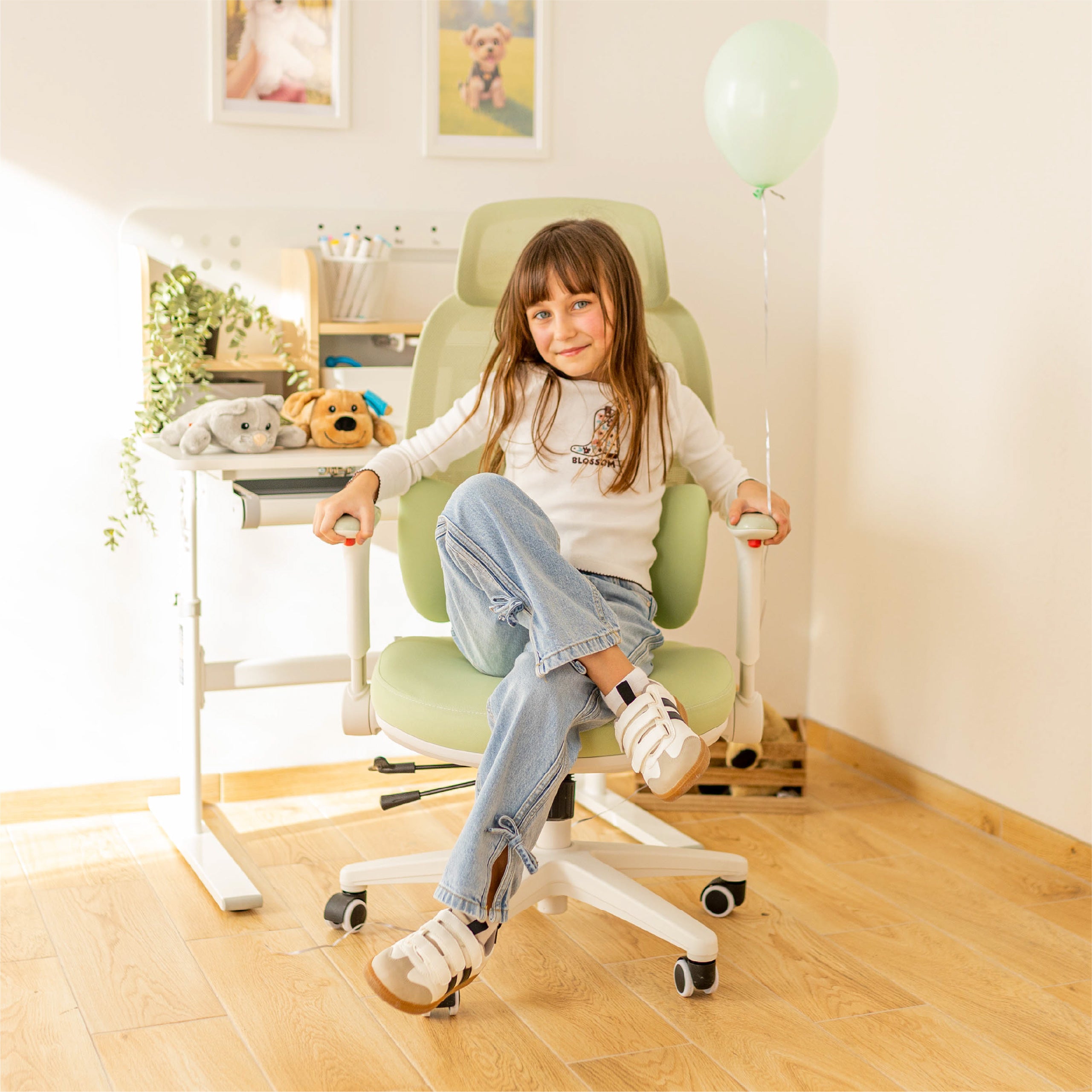 Ergonomiška vaikiška kėdutė "Mark Adler Junior 6.3 Green
